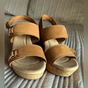 Clark’s Wedge Sandal size 10W